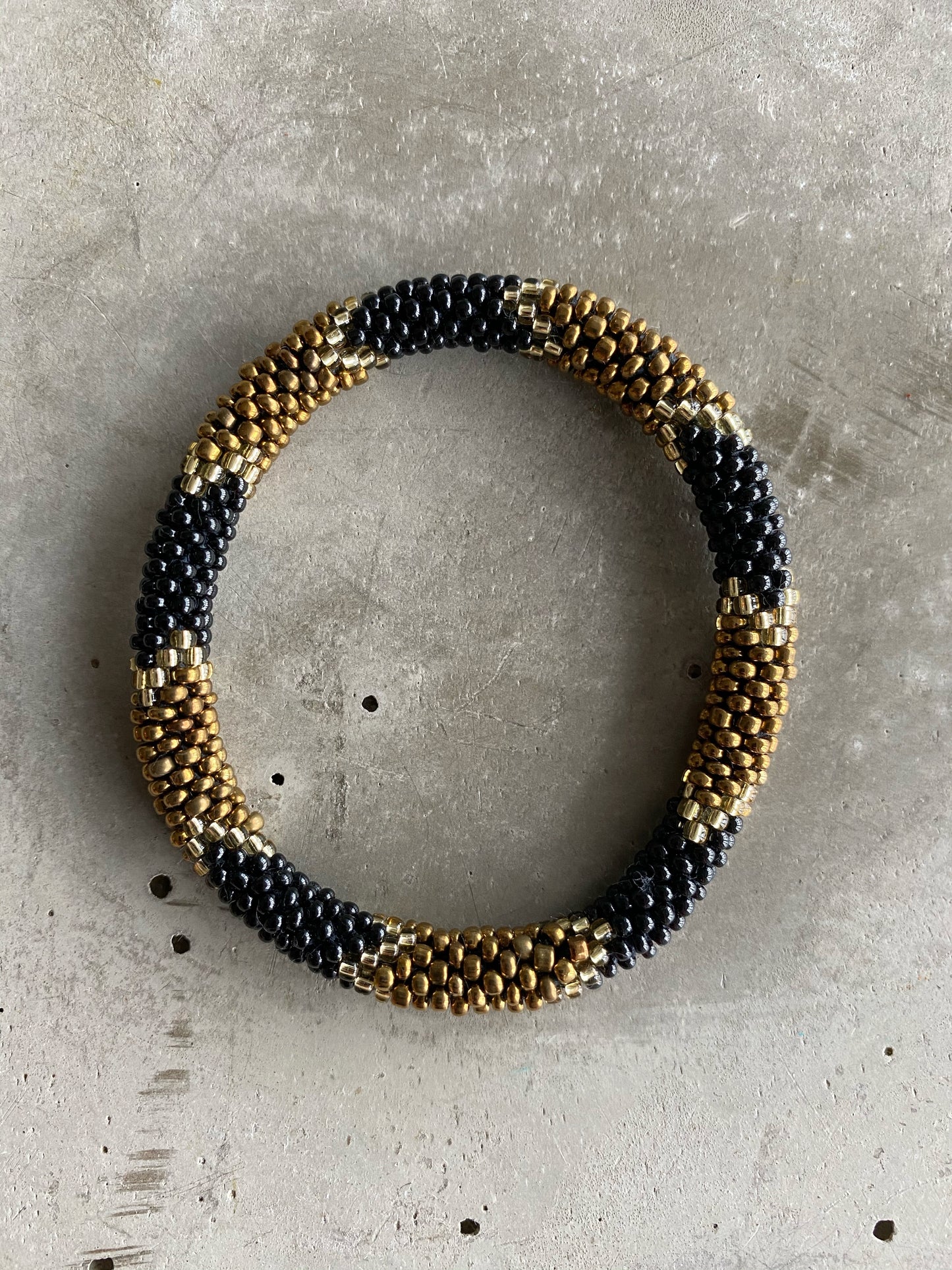 BLACK/BRONZE RUNNER BRACELET