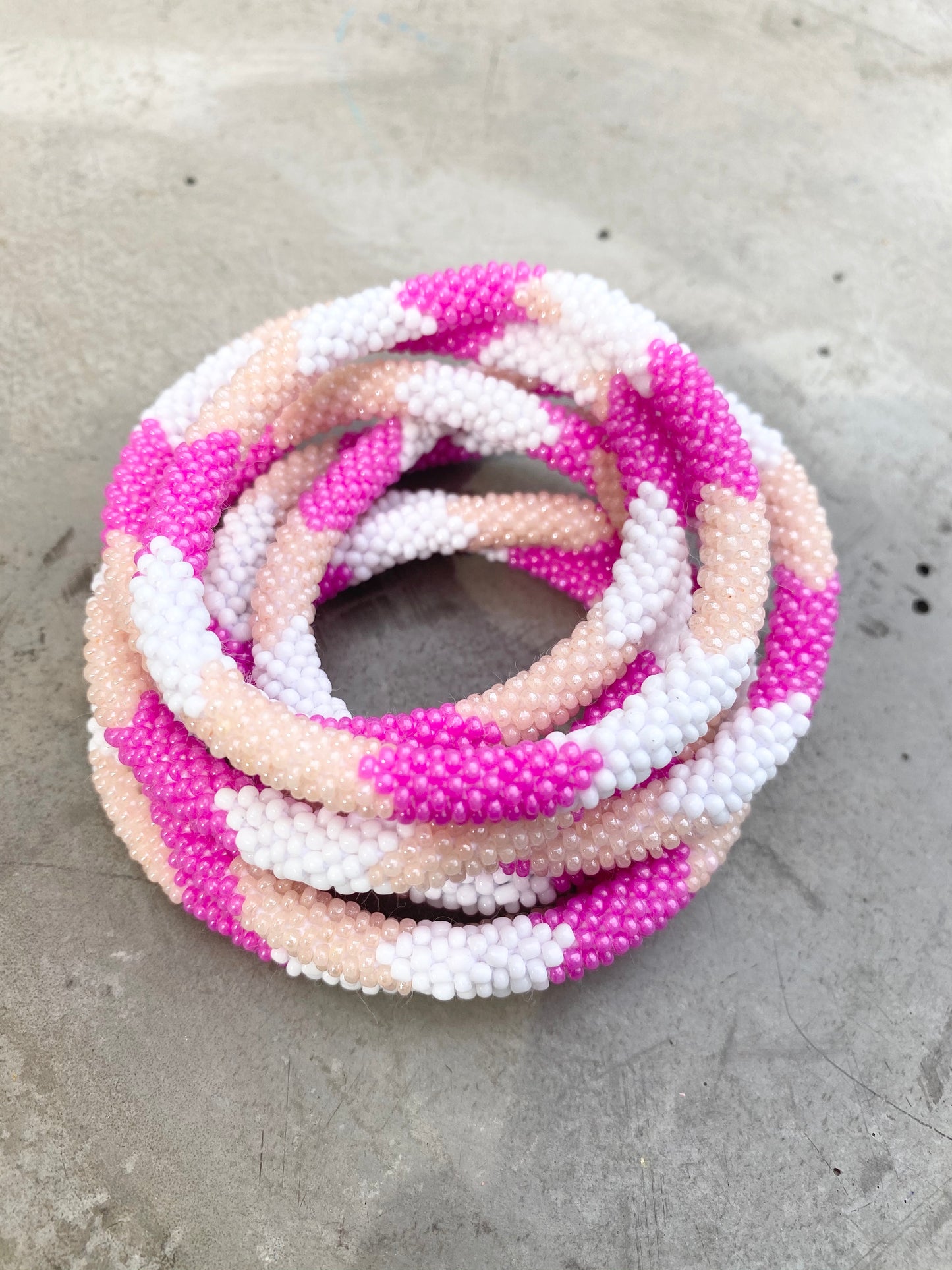 PINK SUMMER WAVE BRACELET
