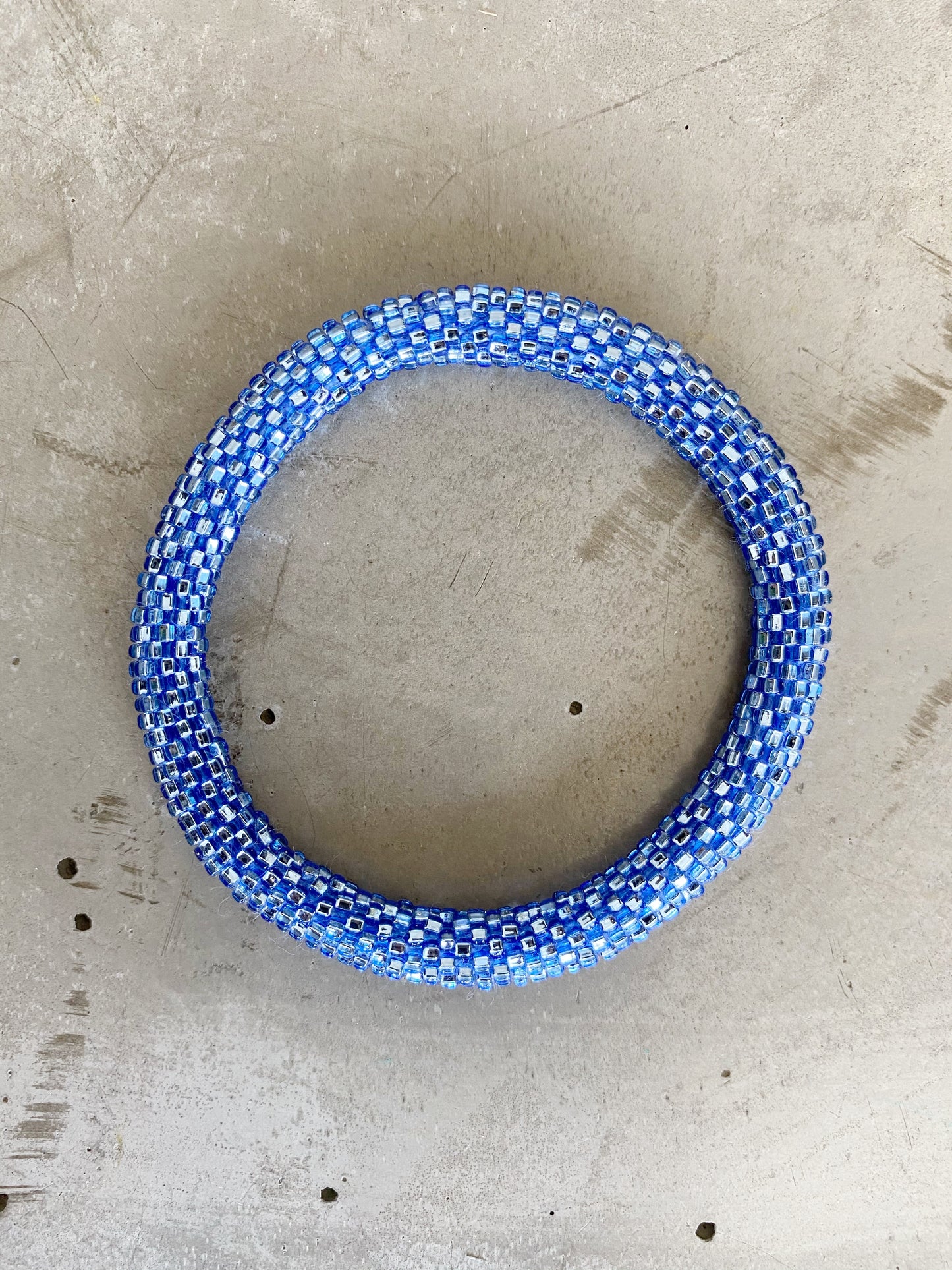 SHINE BLUE SOLID BRACELET