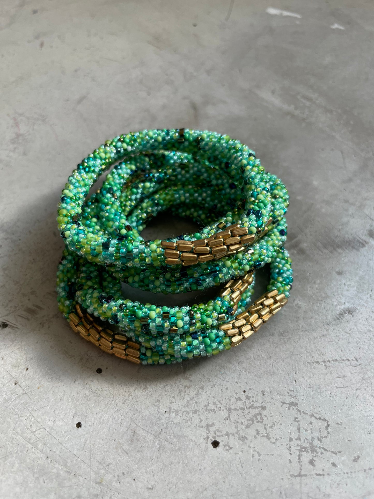 MIX GREEN GOLD PLATE BRACELET