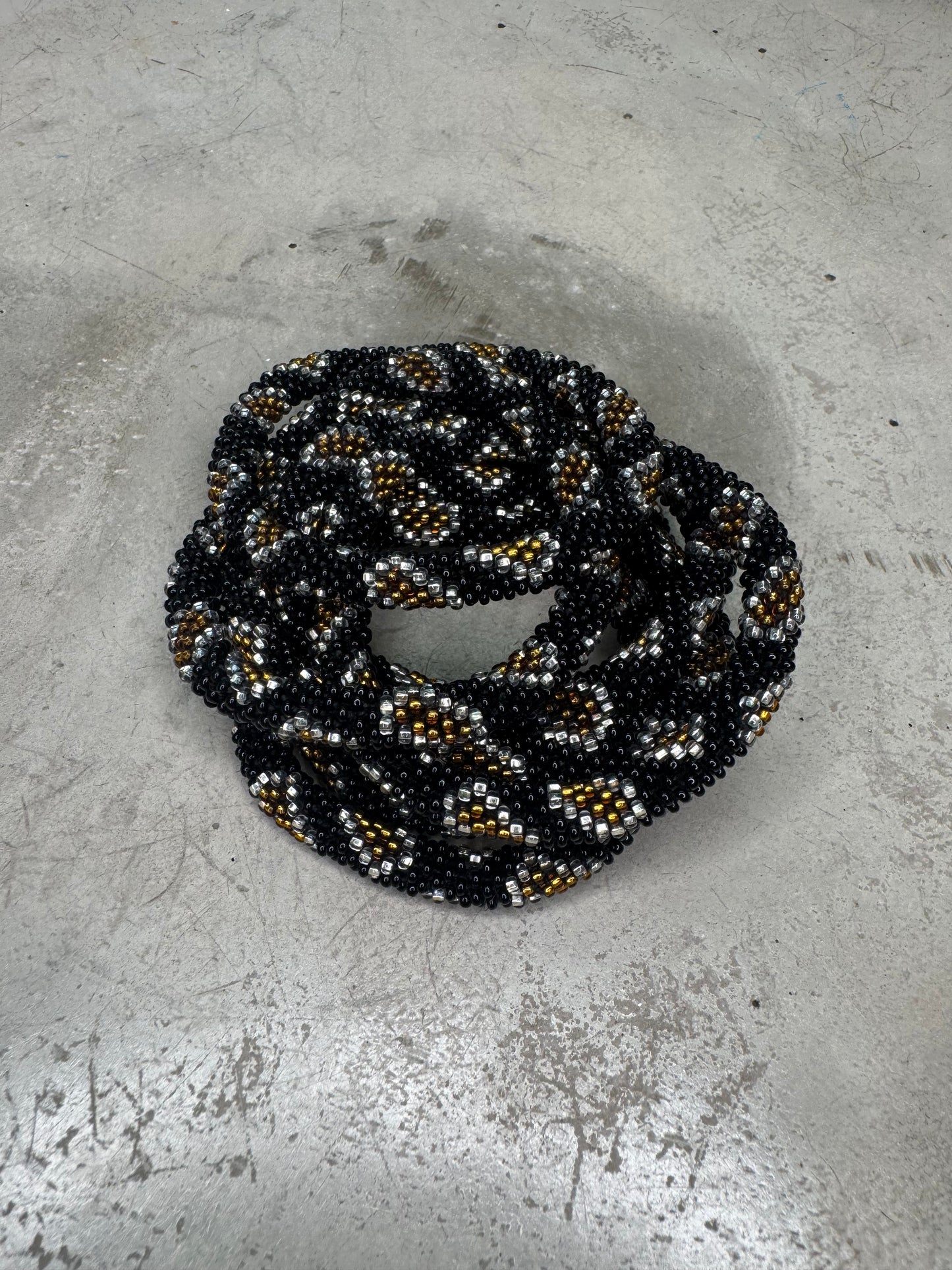 LEO BLACK BRACELET
