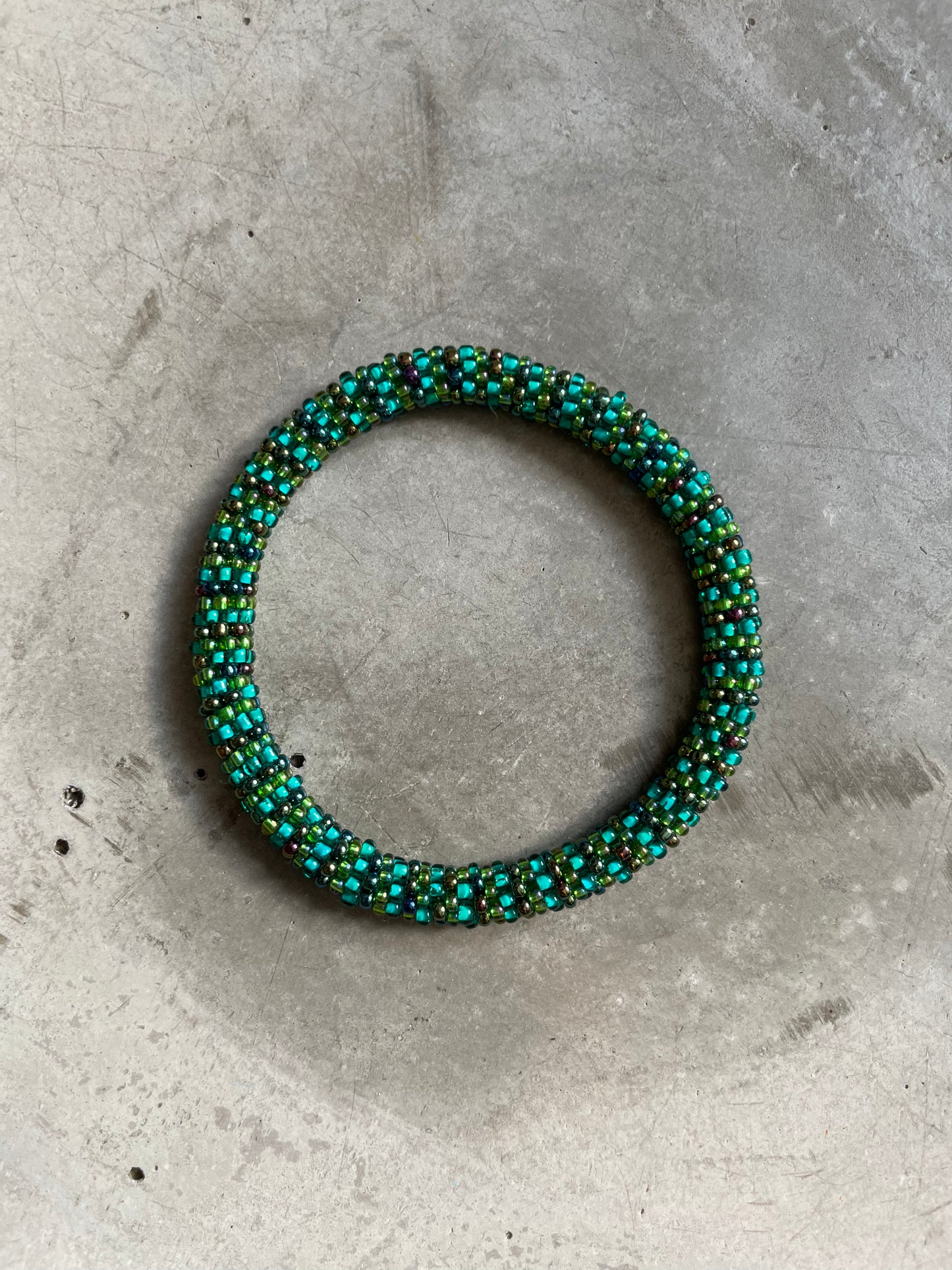 MIXED GREENS BRACELET