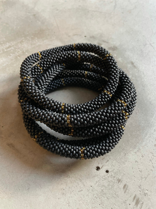 BLACK BUMPE BRACELET