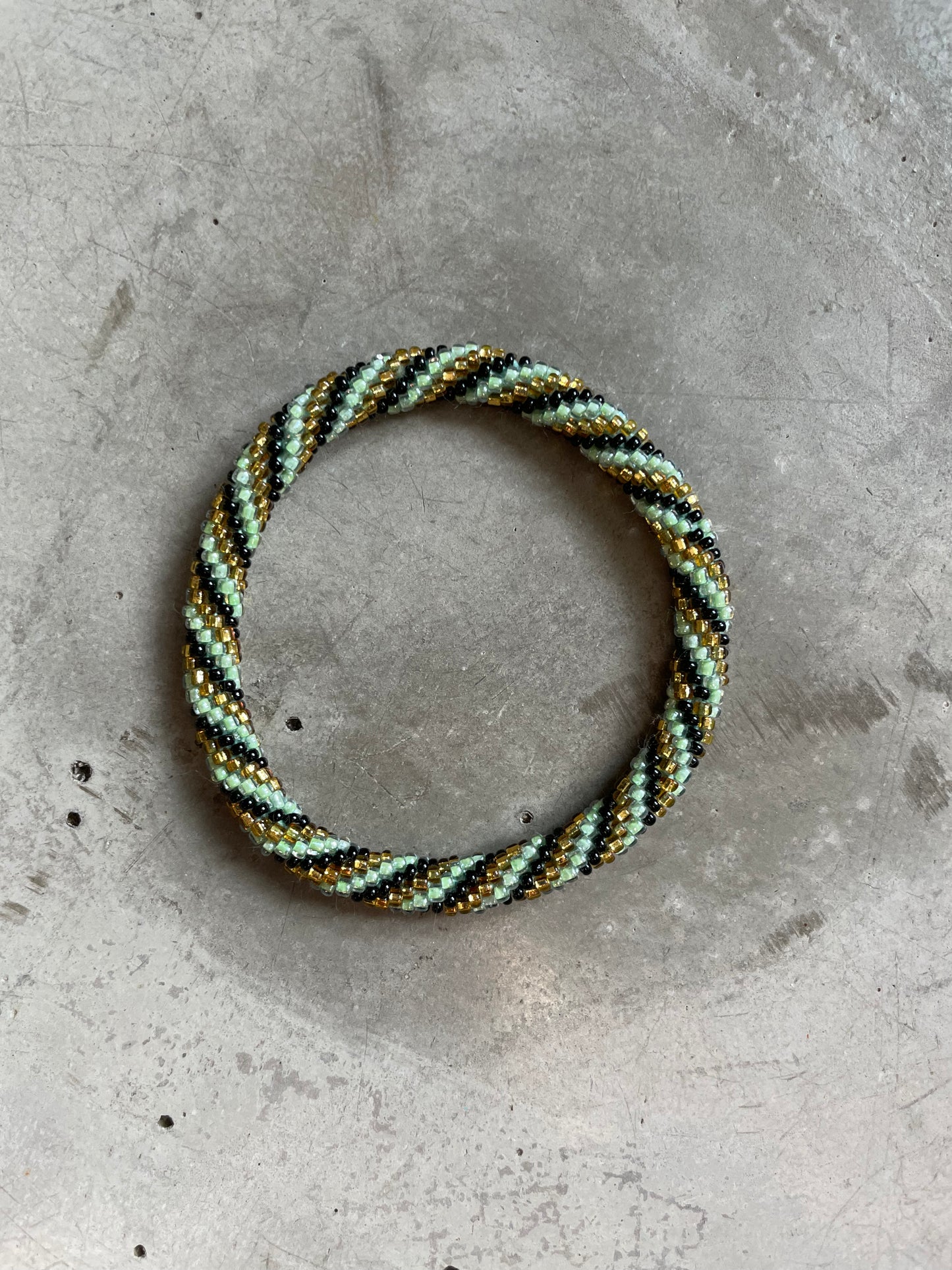 GREEN BLACK TWIST BRACELET