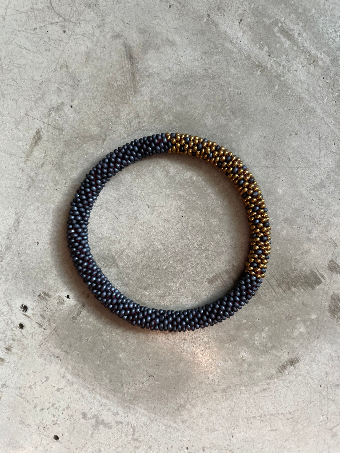 BLACK BRONZE DOT BRACELET