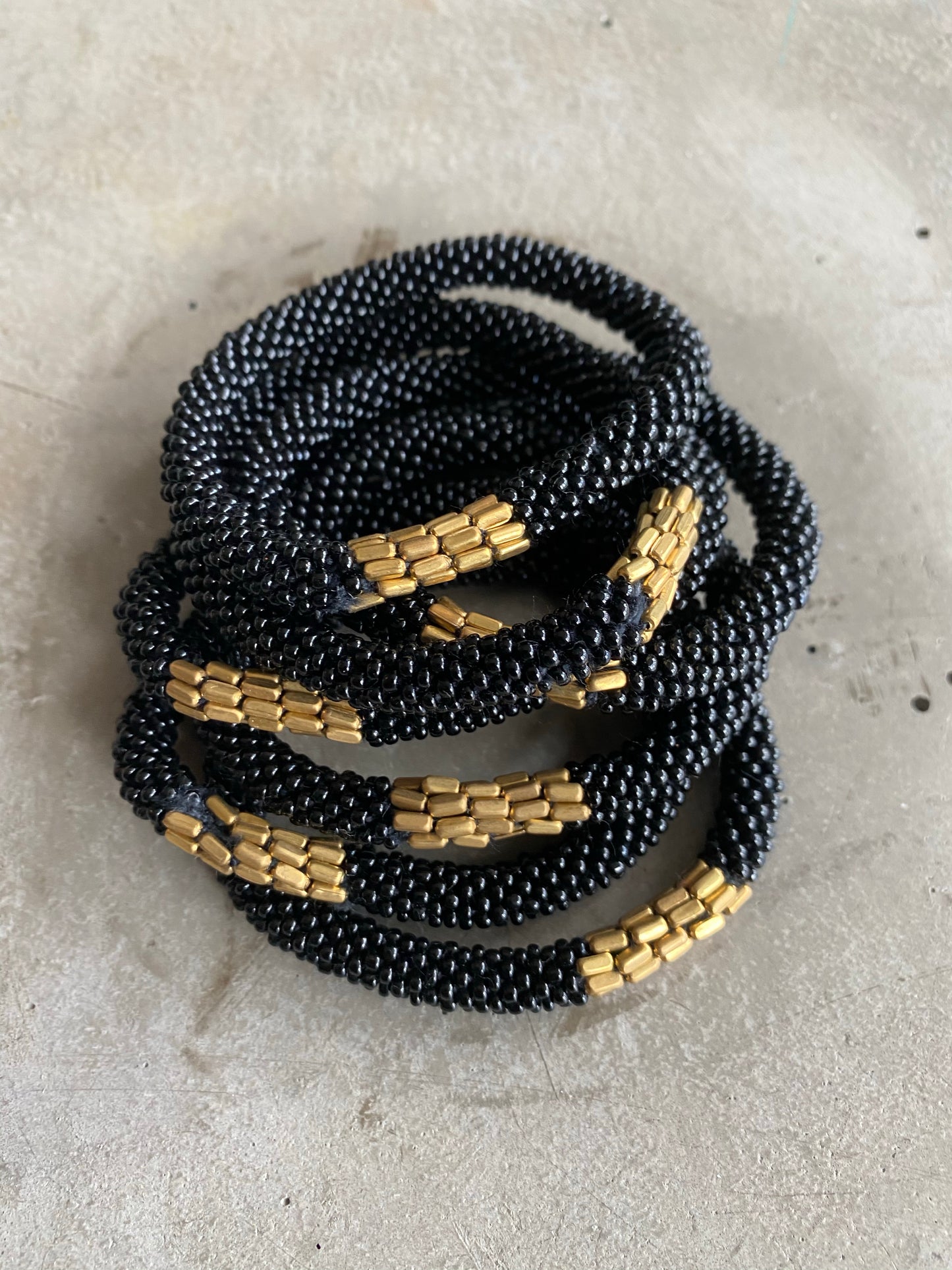 BLACK GOLD PLADE BRACELET