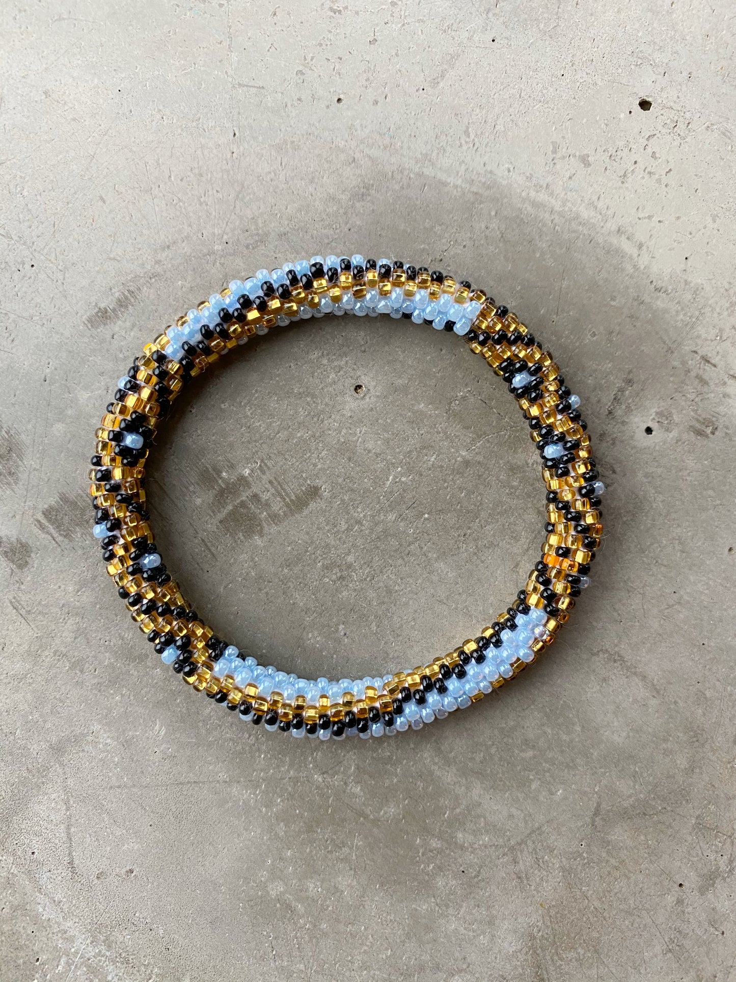 CLEOS NIGHT BRACELET