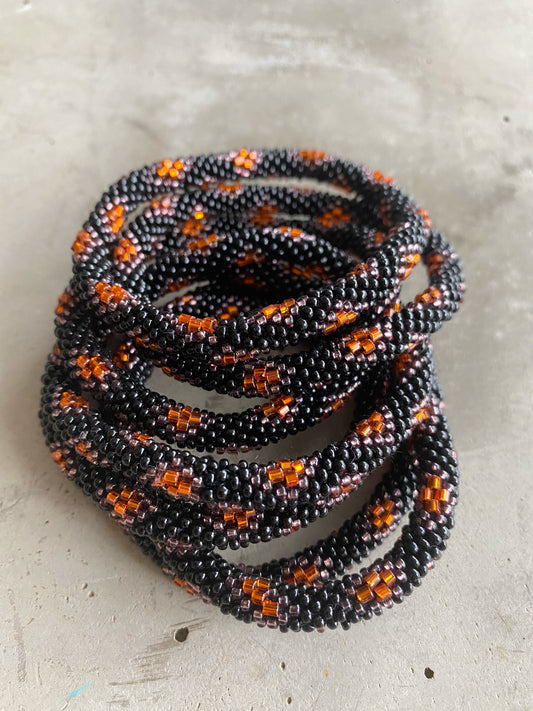 ORANGE STAR BRACELET